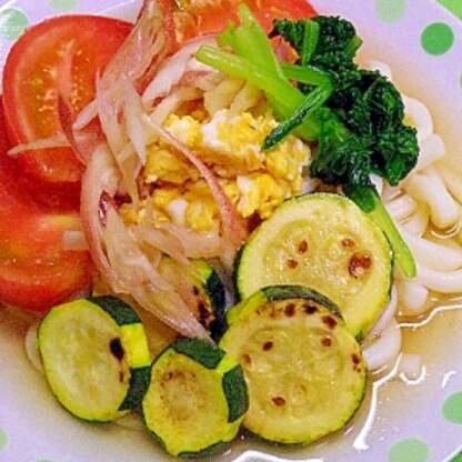 夏野菜の冷やしうどん